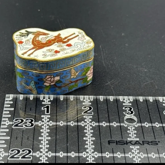 NFS Reserve Vintage Miniature Cloisonne Trinket Box Deer - Picture 2 of 12